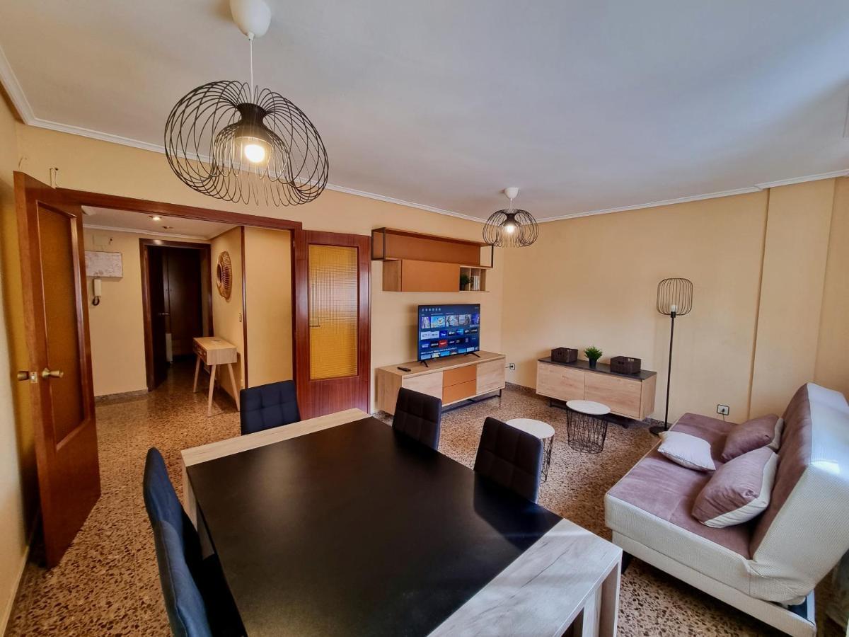 Apartamento Montse Zaragoza Saragoça Exterior foto