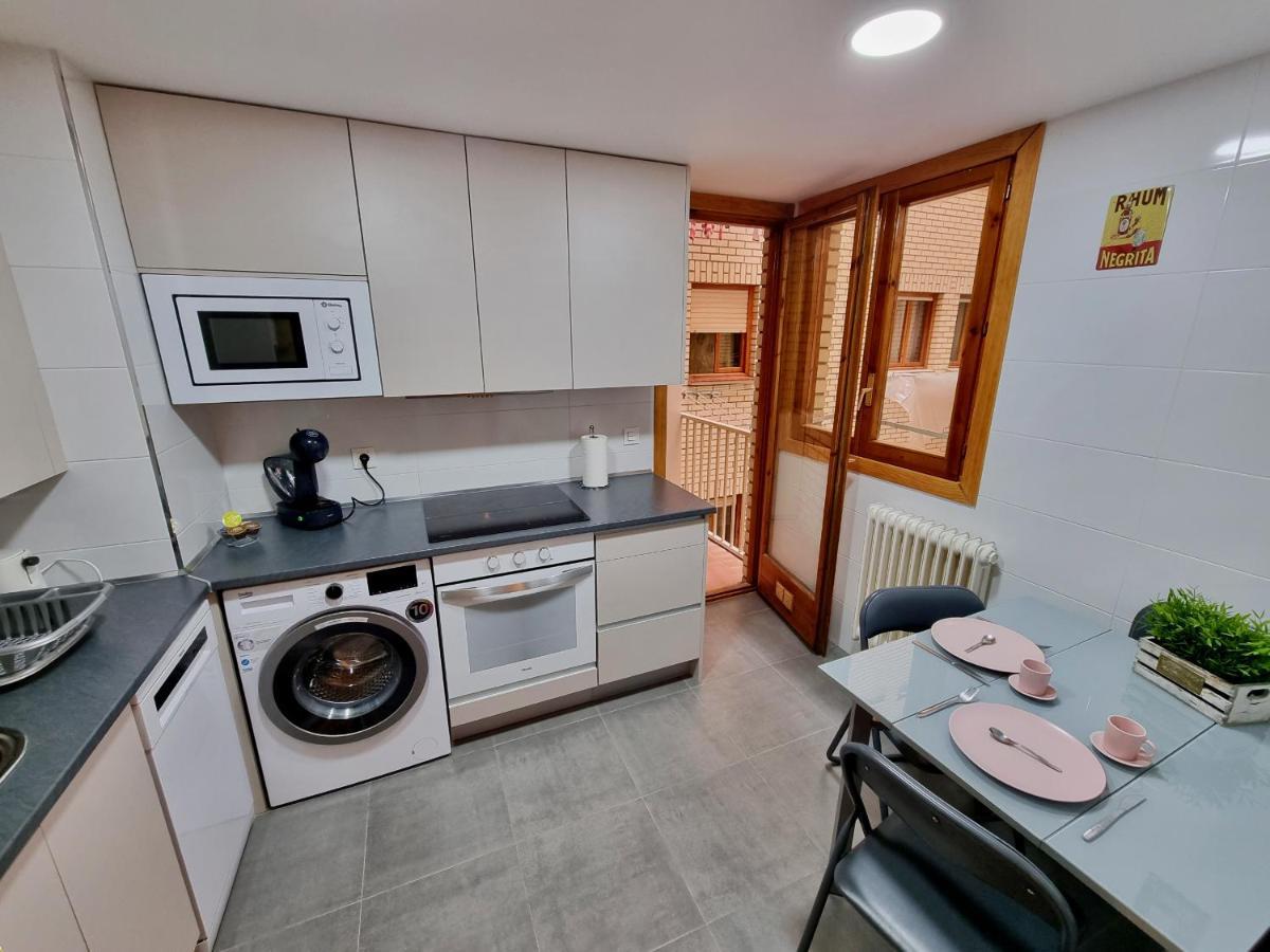 Apartamento Montse Zaragoza Saragoça Exterior foto